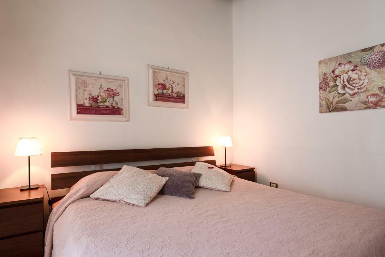 The New Cynthia Apartment Rom
